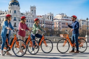 Epätavallinen Madrid-kierros pyörällä tai sähköpyörällä & piilotetut helmet