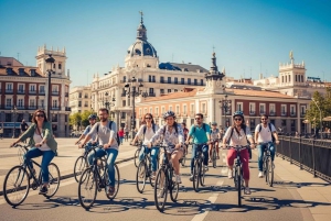 Ovanlig Madrid-tur på cykel eller e-cykel och gömda pärlor