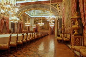 Madrid: VIP-tur til kongepaladset med billet til at springe køen over