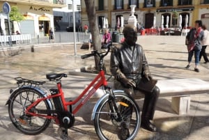 Malaga: 2-tunnin opastettu kaupungin kohokohtien kierros sähköpyörällä