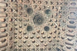 Alcazaba de Málaga: Ticket y Tour autoguiado creado por Guía Oficial