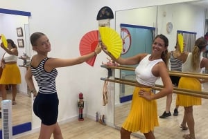 Andalusian dance workshop in Málaga