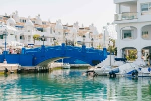 Benalmadena: 6-Seater Speedboat license-free Boat Rental