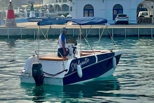 Benalmadena: 6-Seater Speedboat license-free Boat Rental