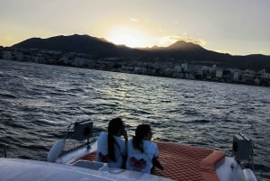 Benalmádena: Privat katamaran-polterabend-sejlads