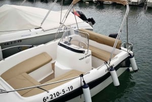 Benalmádena: Speedboat Rental without License