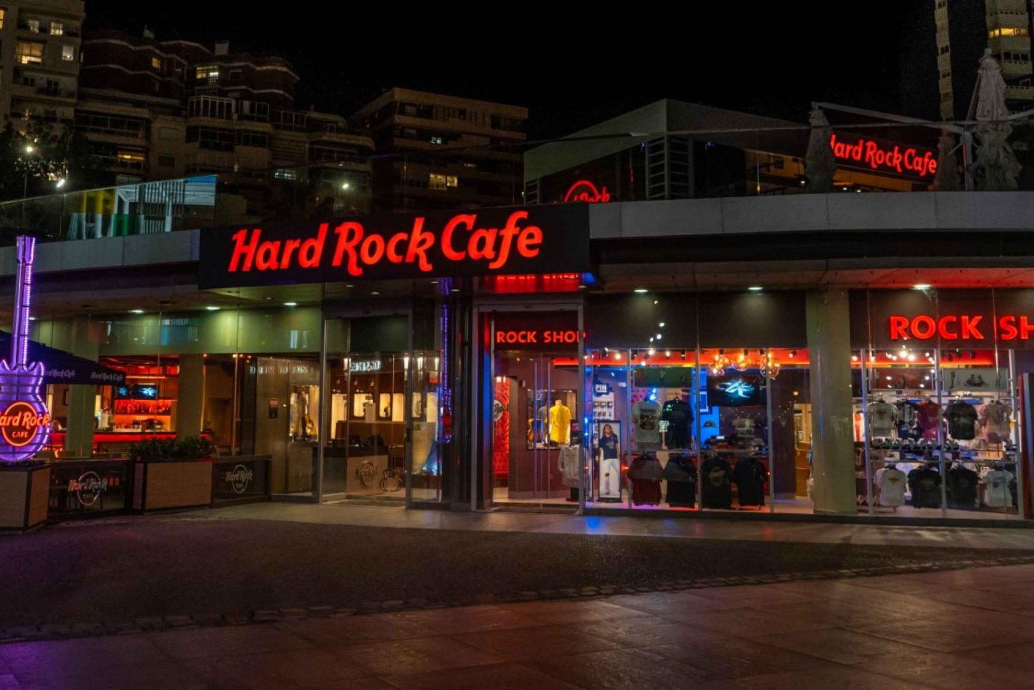Málaga: Entrada para o Hard Rock Cafe com almoço ou jantar