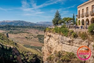 Von Malaga aus: Geführte Tagestour nach Ronda und Setenil de las Bodegas
