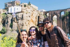 De Málaga: Viagem de 1 dia com guia para Ronda e Setenil de las Bodegas