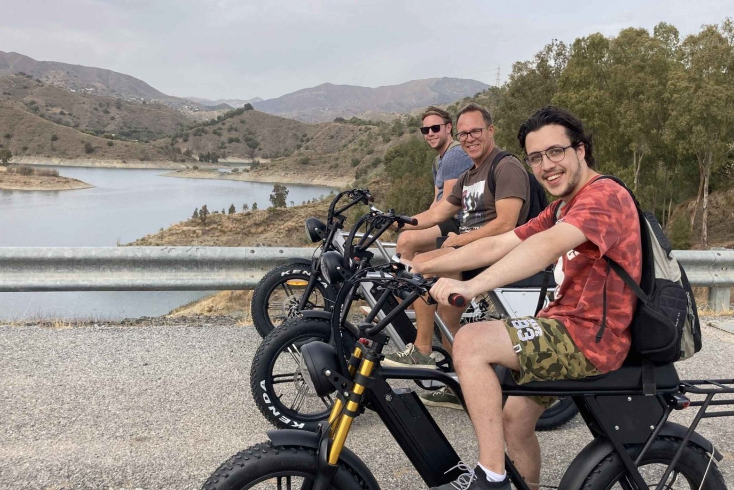 Elektrisk FAT-cykling i Montes de Malaga och på landsbygden