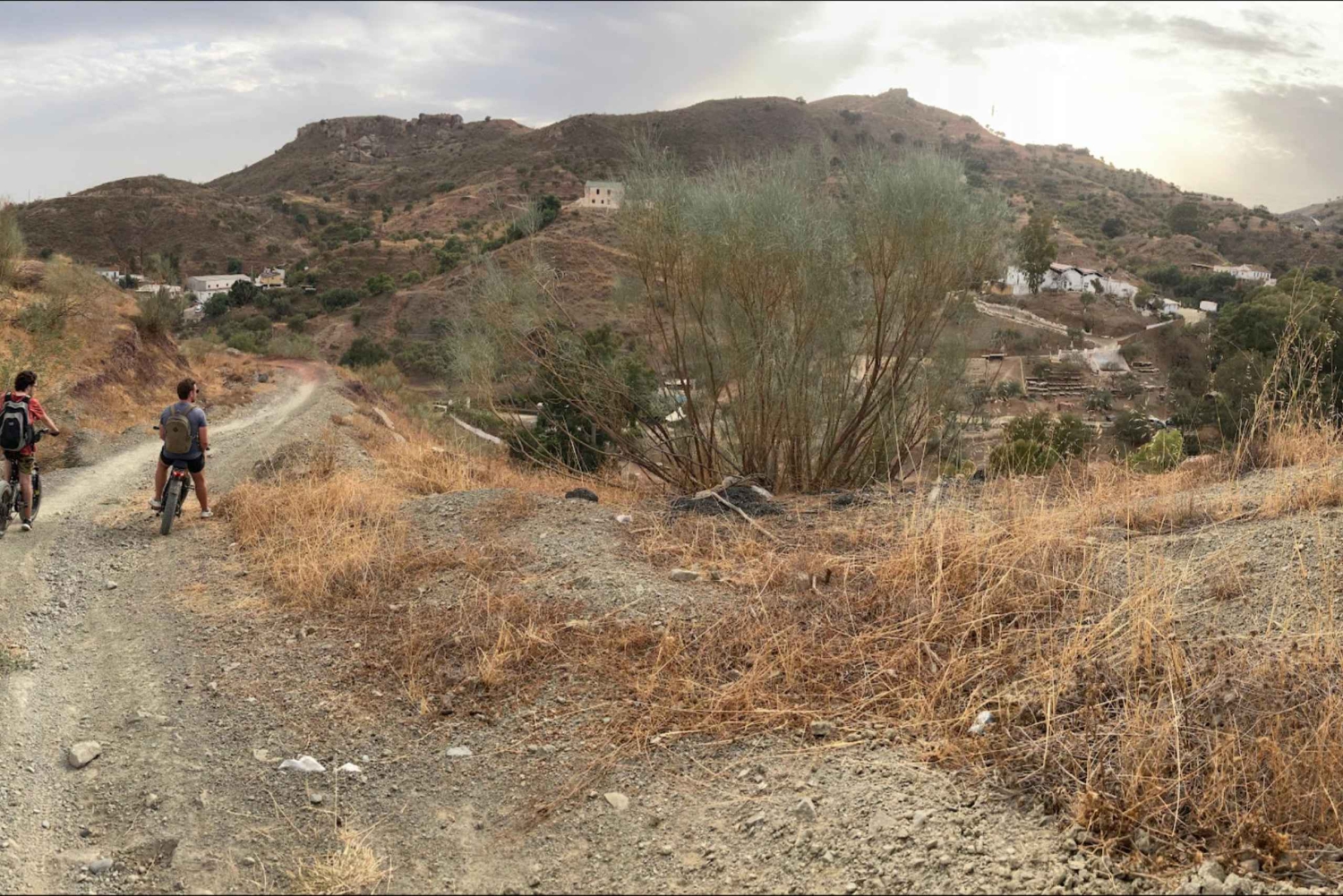 Elektrisk FAT-cykling i Montes de Malaga och på landsbygden