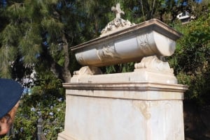 Visita ao cemitério inglês