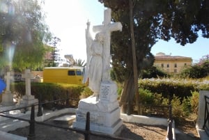 Visita ao cemitério inglês