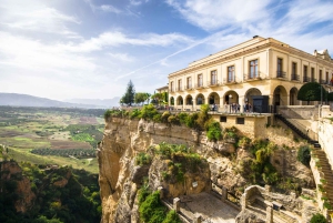 Z Costa del Sol: Wycieczka do wioski Ronda z biletem Maestranza