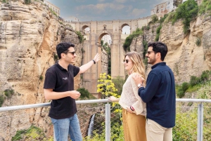 From Madrid: Ronda, White Villages & Seville in 3 Days