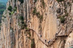 Málaga: Caminito del Rey and Álora Village Tour with Tapas