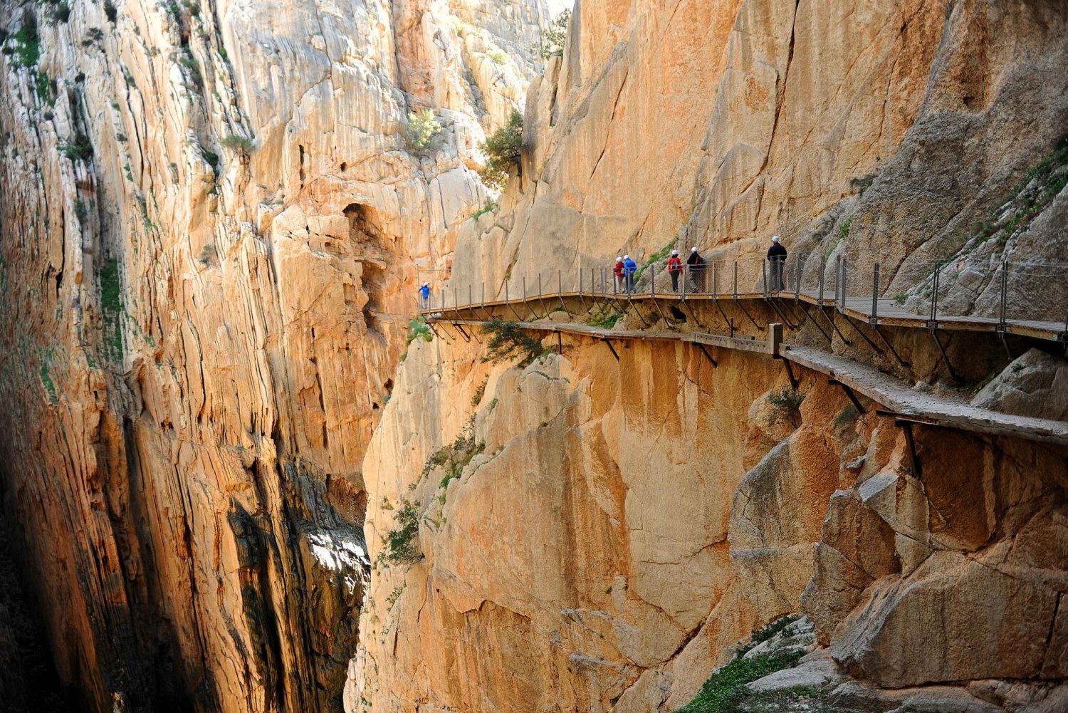 From Málaga: Caminito del Rey Small-Group Tour with Picnic