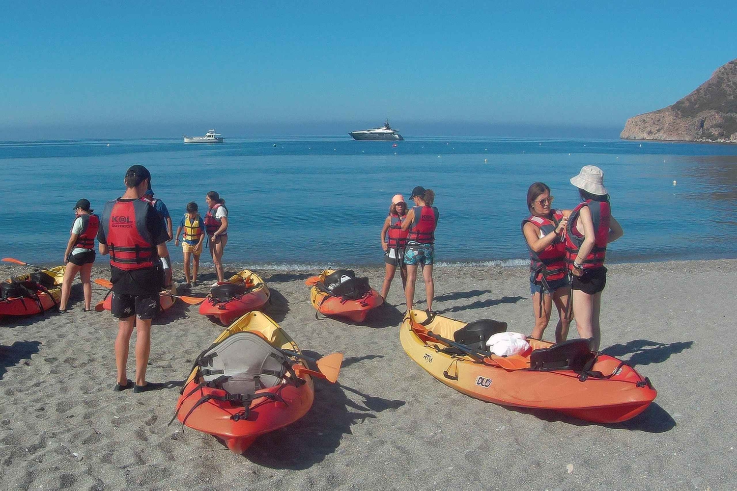 From Málaga: Cliffs of Maro-Cerro Gordo Guided Kayaking Tour