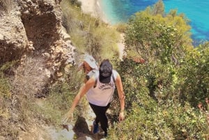 Au départ de Malaga : randonnée sur les falaises de Maro avec visite de la plage et plongée avec tuba