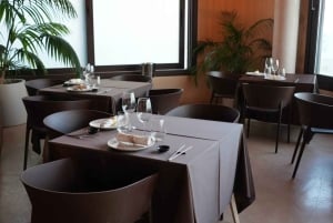 Von Málaga: Higuerón Spa & Fine Dining – Luxus-Tesla X