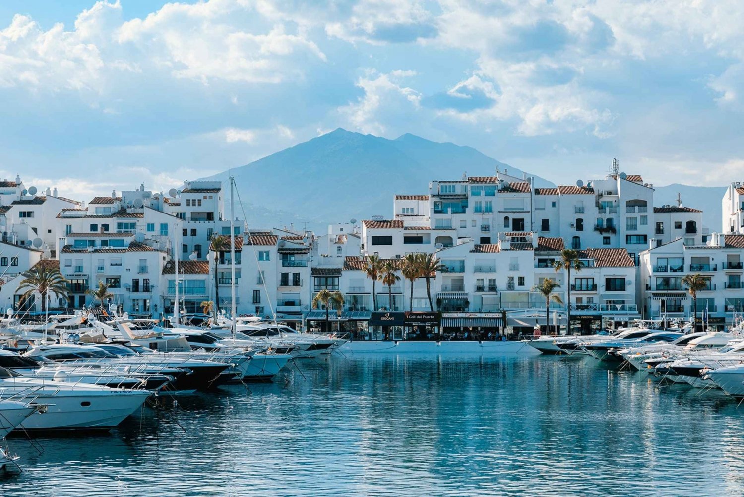 Desde Málaga: Visita guiada por Marbella, Mijas y Puerto Banús