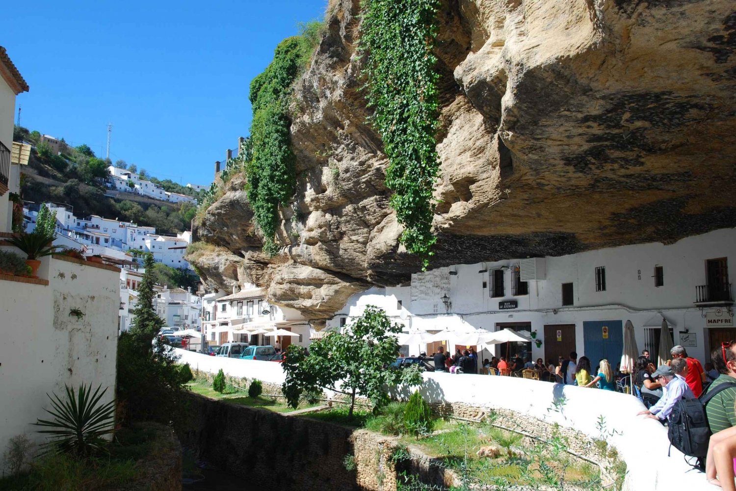 From Malaga: Private Full-Day Bus Trip to Ronda and Setenil
