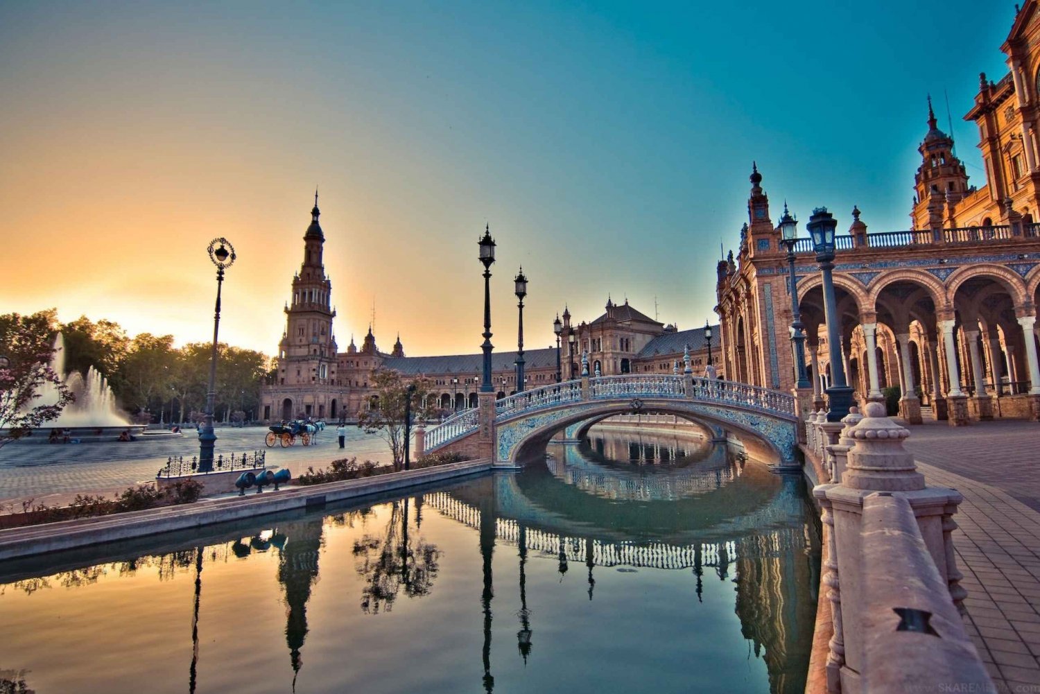 From Malaga: Private Seville, Alcazar and Cathedral Day Trip