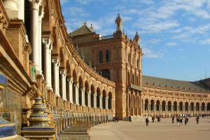 From Malaga: Private Seville, Alcazar and Cathedral Day Trip