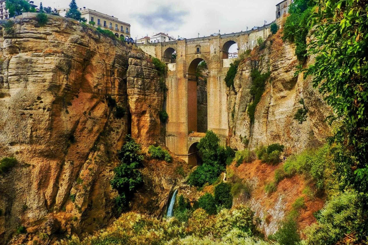From Malaga:Private Tour to Ronda and Setenil de las Bodegas