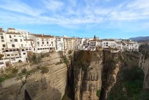 From Málaga: private tour to Ronda and Setenil