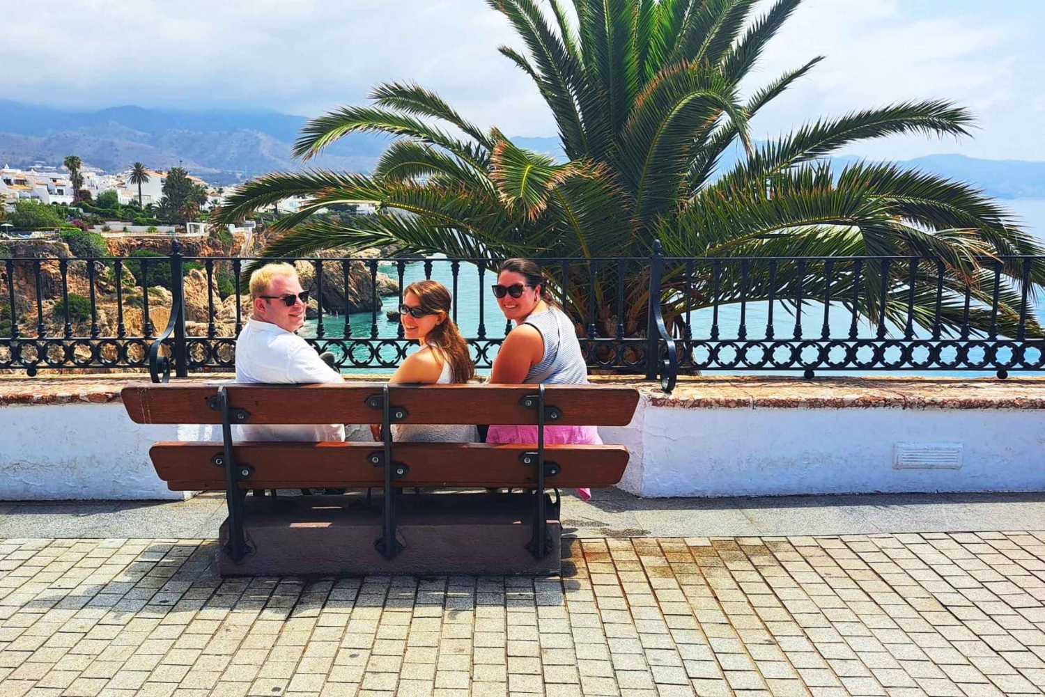 Von Malaga aus: Privater Ausflug nach Nerja und seiner Höhle