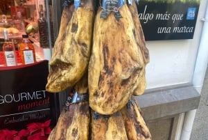 Depuis Malaga : Ronda, transport inclus, café, arène de tauromachie, tapas, boissons