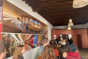 Depuis Malaga : Ronda, transport inclus, café, arène de tauromachie, tapas, boissons