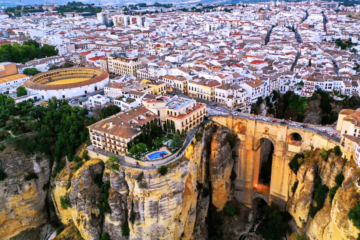 Från Málaga: Ronda & vingårdsupplevelse med vinprovning