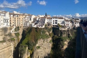 ab Mijas, Malaga:Ronda Privat: Transfer Cafe Stierkampfarena Tapas Getränke