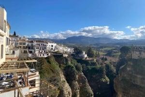 ab Mijas, Malaga:Ronda Privat: Transfer Cafe Stierkampfarena Tapas Getränke