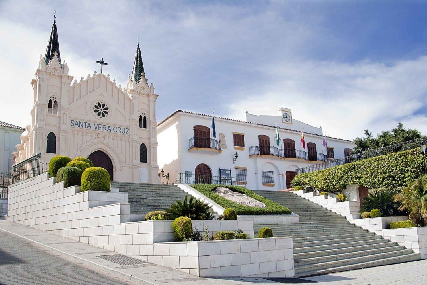 Dalla Costa del Sol. Escursione a Malaga, mulino e mercatino.