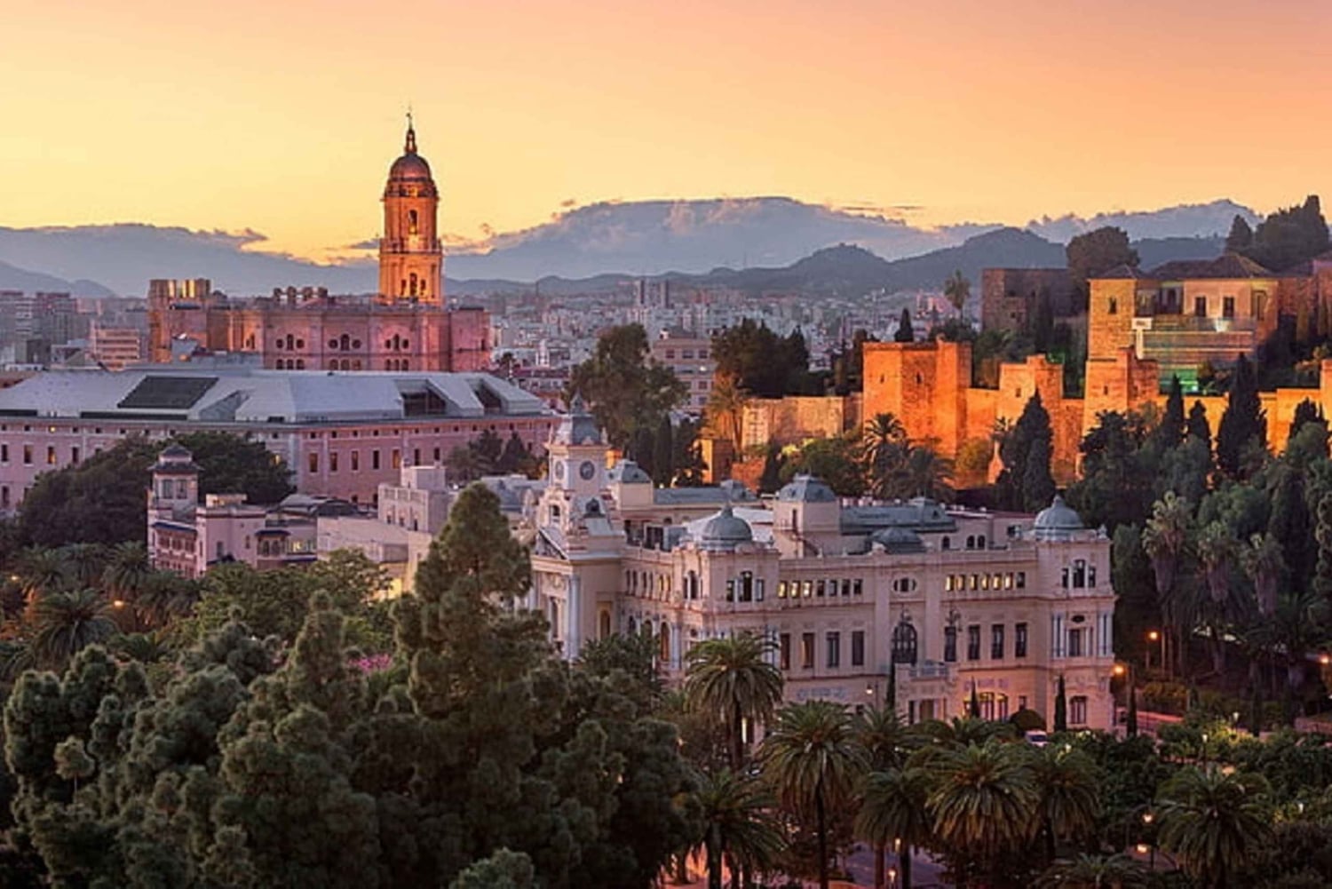 Grand Tour: Le migliori attrazioni di Malaga e i suoi dintorni