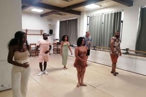 Latin Dance og Salsa Class i Málaga Experience