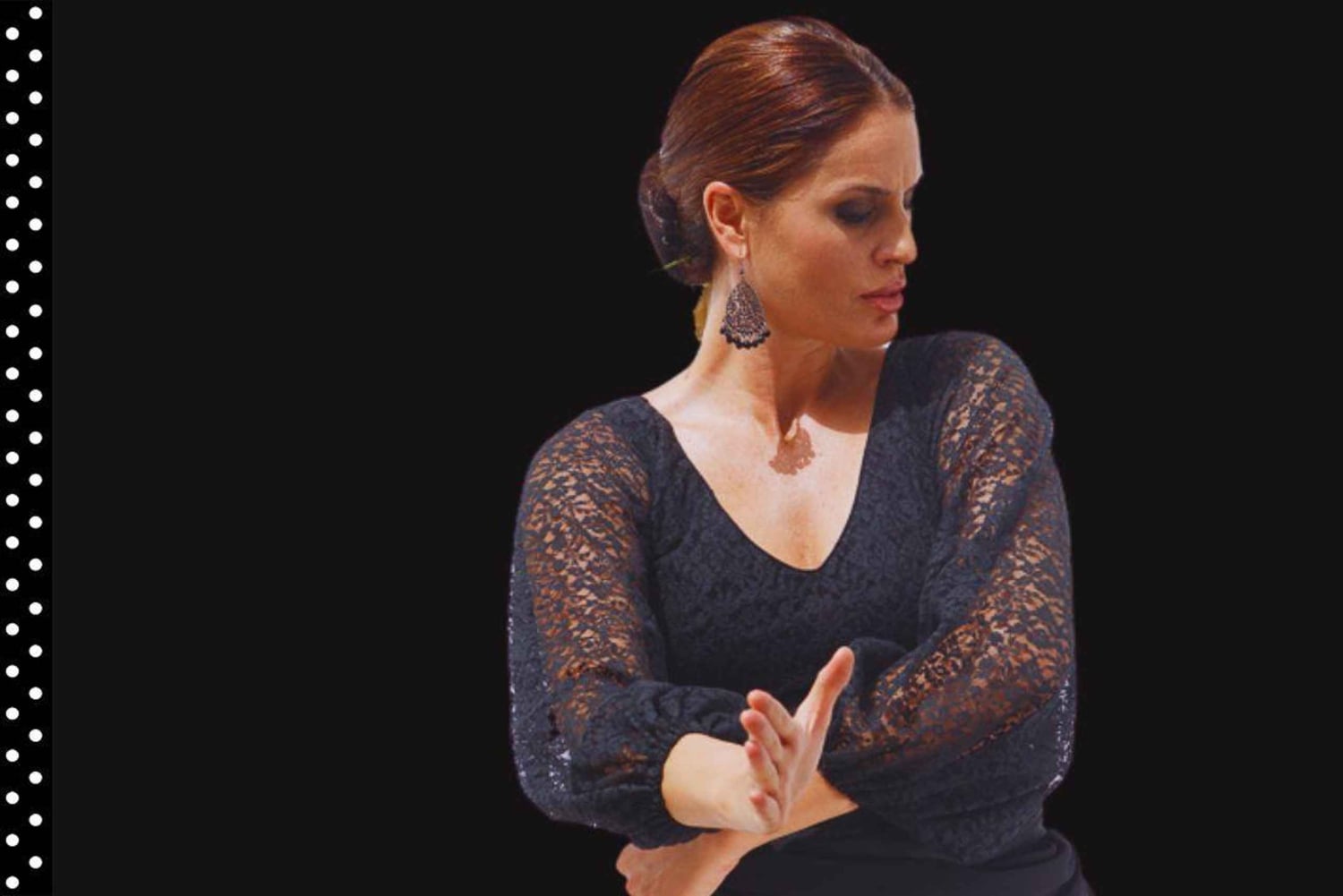Málaga: 1-Hour Flamenco Dance Class with a Spanish Teacher