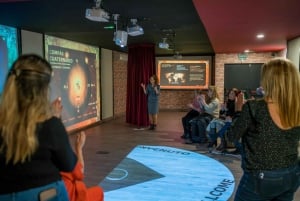 Málaga: Flamenco Course 4pm + 1-Hour Show, 3 Tapas and Drink