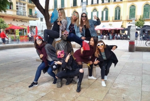 Malaga: 3-Hour Bachelorette Treasure Hunt