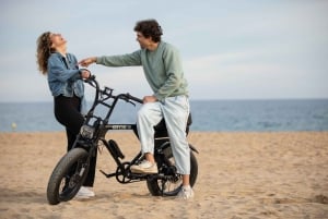 Malaga: 4 hours E-Fatbike with Helmet and Lock