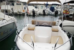 Malaga: noleggio barca a motore 6 posti senza patente nautica