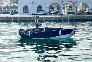 Malaga: noleggio barca a motore 6 posti senza patente nautica