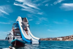 Malaga: wycieczka łodzią z nurkowaniem, atrakcjami wodnymi i lunchem