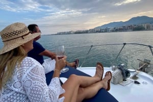 Malaga: Tour in barca con snorkeling, attività acquatiche e pranzo