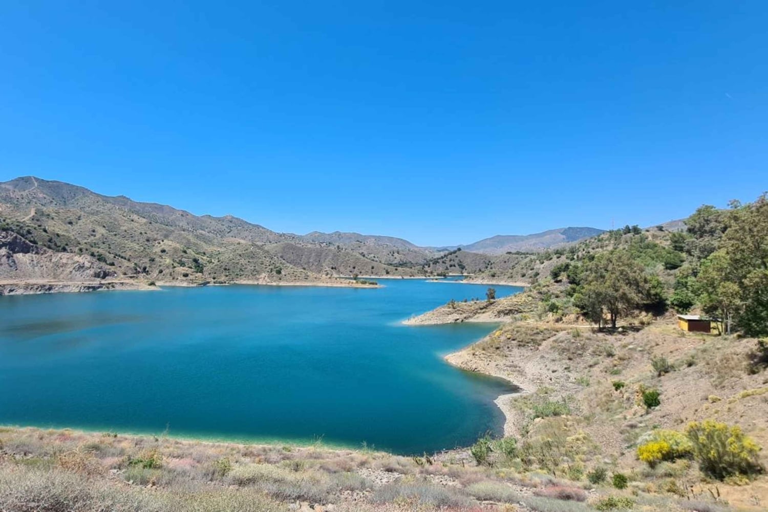 Malaga: City Bike Rental with Self-Guided Cycling Route