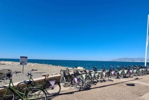 Malaga: City Bike Rental with Self-Guided Cycling Route