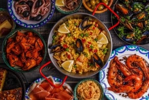 Málaga: tour por los lugares más destacados de la ciudad y degustación de tapas